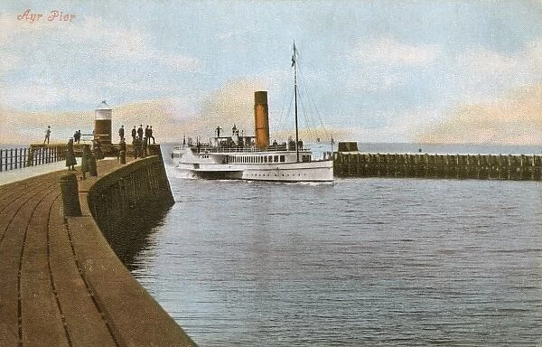 Ayr Pier, Scotland - Arrival of the ferry