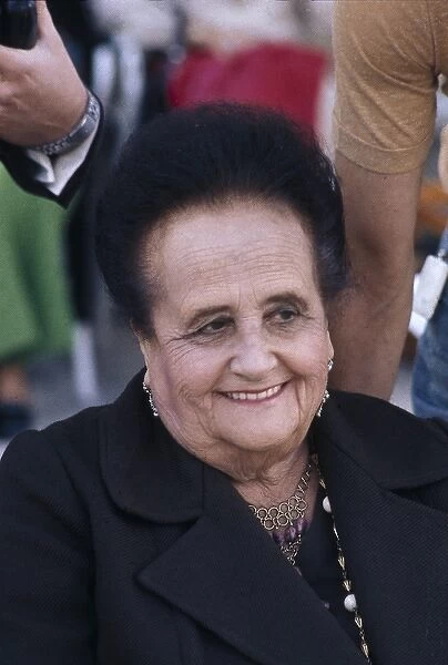 FRANCO BAHAMONDE, Pilar (1895 - 1989). Sister to
