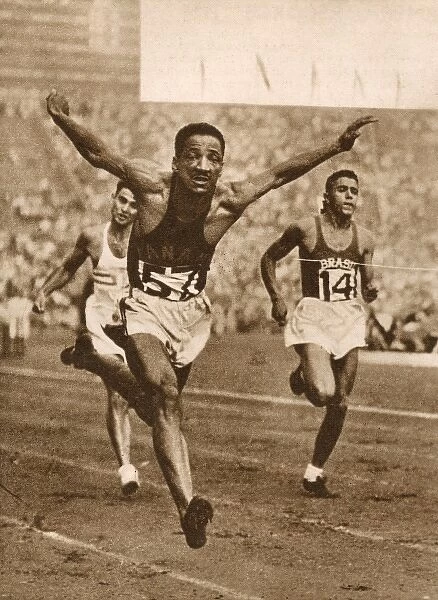 Lloyd B. Labeach sprinting, 1948 London Olympics