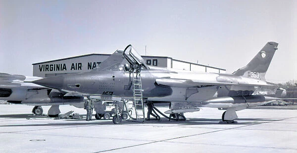 USAF - Republic F-105D Thunderchief 62-4353