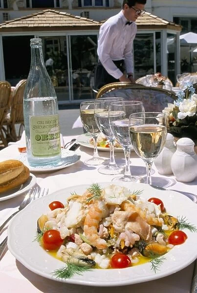 Salad Grand Bleu, Le Grand Bleu restaurant, Bonifacio, island of Corsica, France, Europe