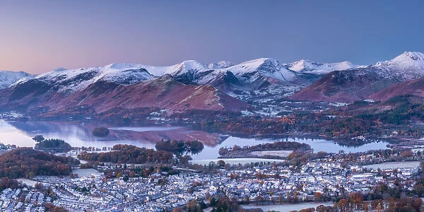 UK, England, Cumbria, Lake District, overlooking Keswick and Derwentwater from Latrigg