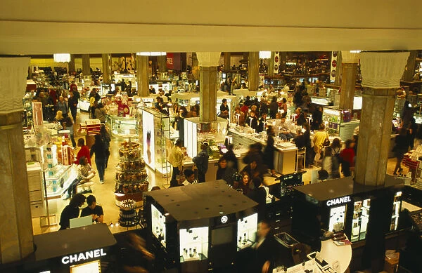 20007576. USA New York State New York Macys department store interior