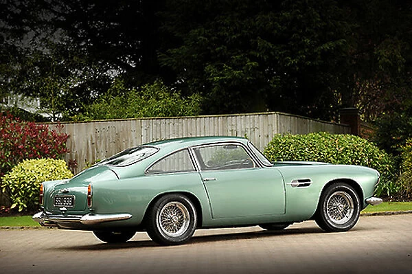 Aston Martin DB4 Series 2, 1960, Green, metallic