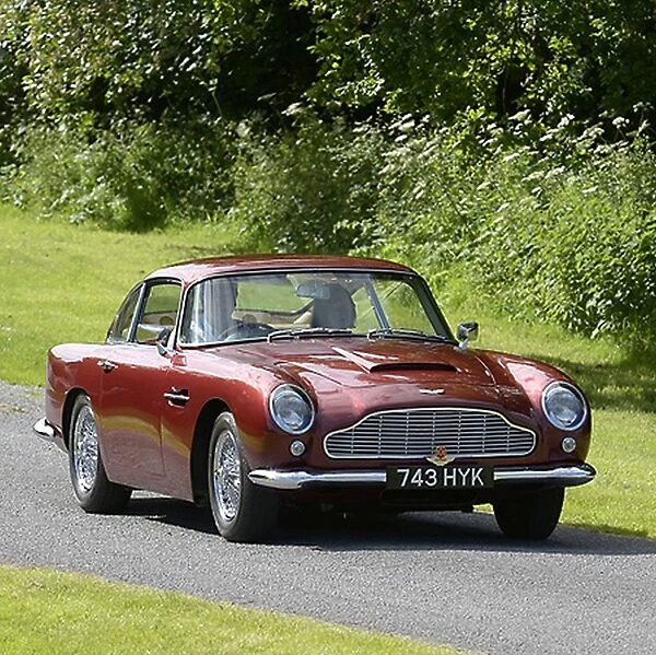 Aston Martin DB4 Series 4, 1962, Red, metallic