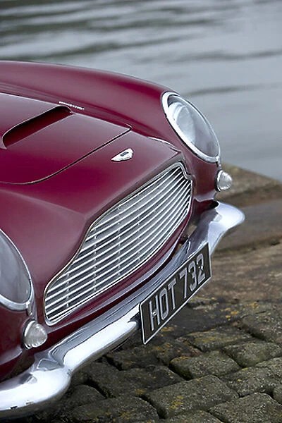 Aston Martin DB5 Convertible 1964 Red metallic