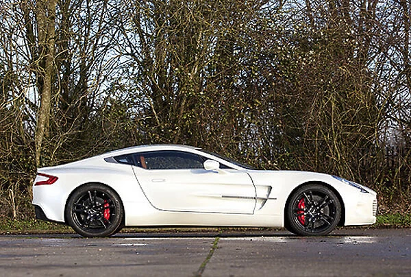 Aston Martin One-77 2011 White