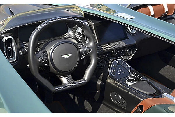 Aston Martin V12 Speedster 2021 Green and white