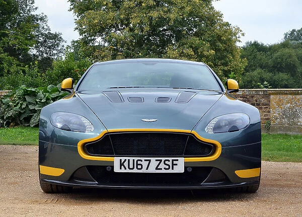 Aston Martin V12 Vantages Coupe 2017 Green yellow details