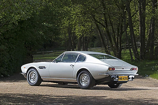 Aston Martin V8 Coupe 1972 Silver
