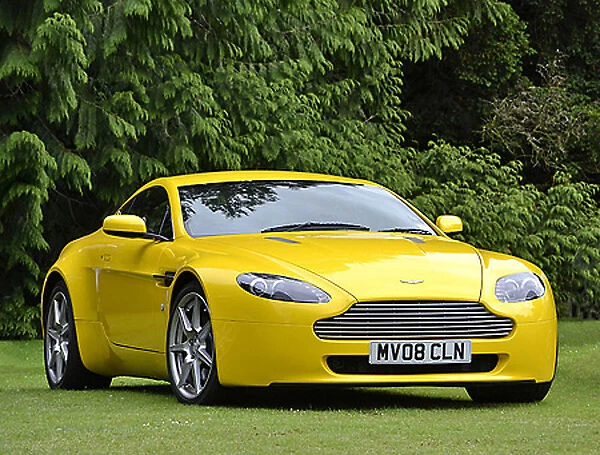 Aston Martin V8 Vantage, 2008, Yellow