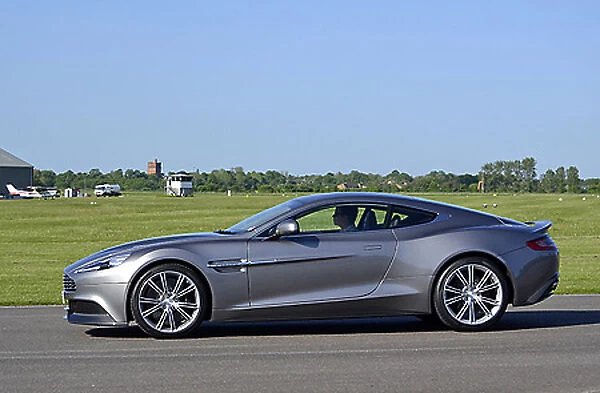 Aston Martin Vanquish, 2013, Grey, metallic