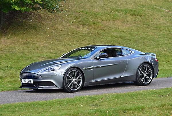 Aston Martin Vanquish Coupe 2013 Grey metallic