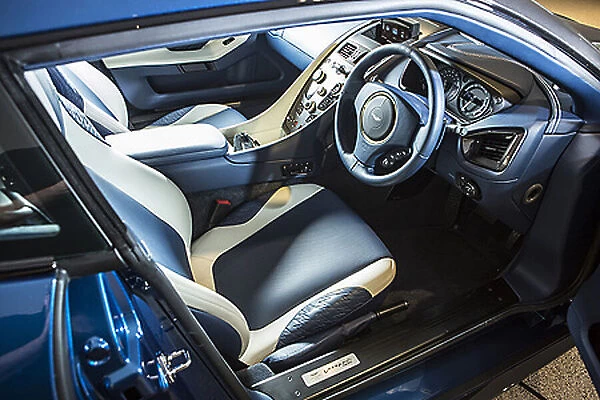 Aston Martin Vanquish Zagato Coupe (ltd edition of 99, studio) 2017 Blue metallic