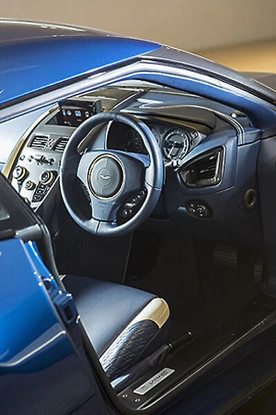 Aston Martin Vanquish Zagato Coupe (ltd edition of 99, studio) 2017 Blue metallic