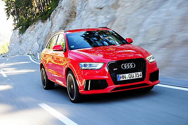 Audi Q3 RS, 2013, Red