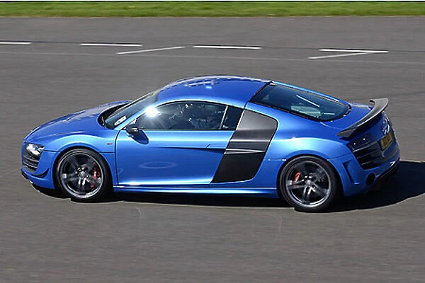 Audi R8 GT, 2012, Blue