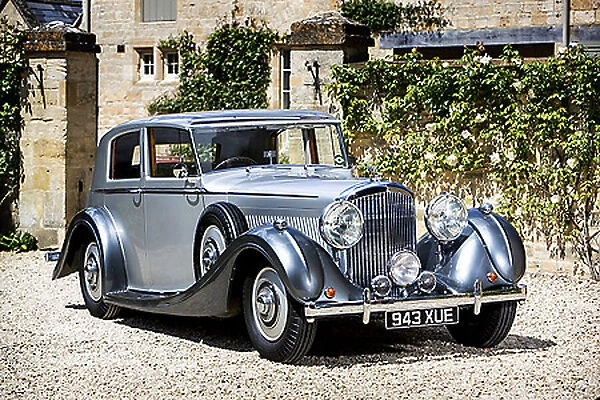 Bentley 4. 25-litre High Vision Sports Saloon (Mulliner coachwork) 1938 Silver