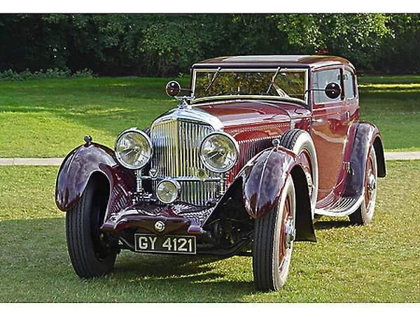 Bentley 8-litre Saloon 1932 Red dark