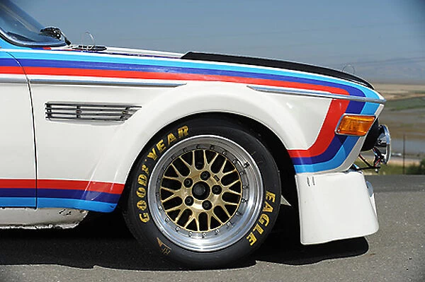 BMW 2800 CS Batmobile (racecar), 1968, White, & blue