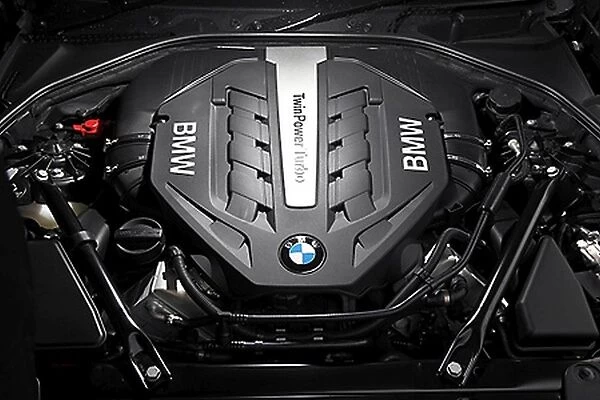 BMW 550i V8 Twin-Turbo, 2013