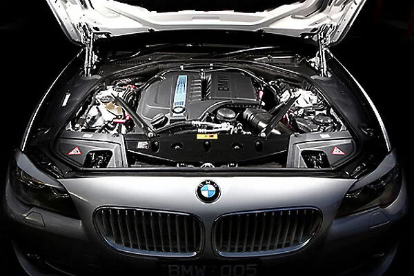 BMW Active Hybrid 5, 2012, Silver