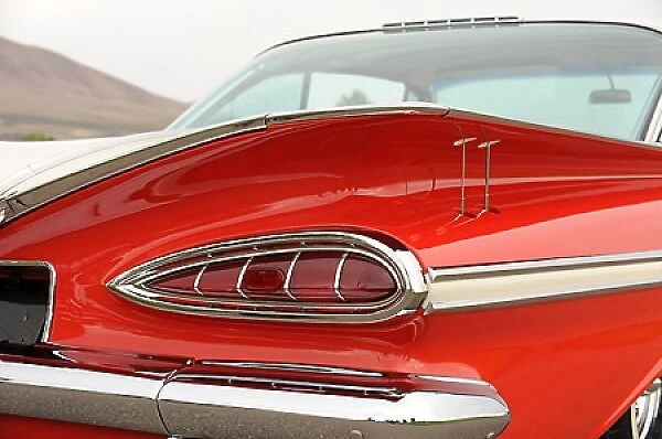 Chevrolet Impala Bubbletop (customised), 1959, Red, & white