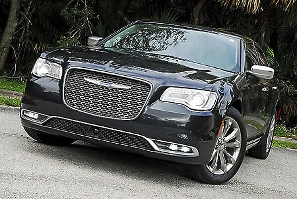 Chrysler 300C Platinum AWD, 2015, Black