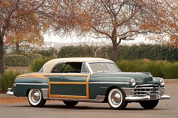 Chrysler Town & Country Newport Coupe (Woodie), 1950, Green, white roof