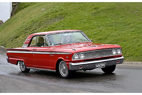 Ford Fairlane 500 1963 Red