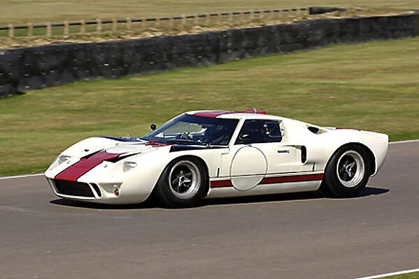 Ford GT40, 1965, White, red stripe