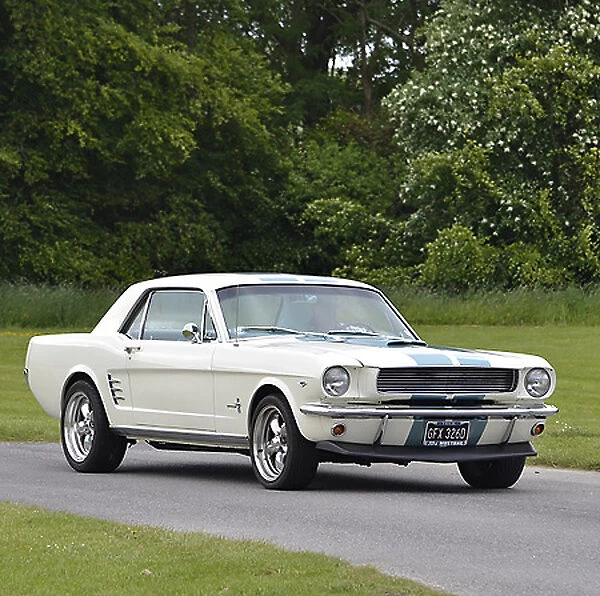 Ford Mustang, 1966, White, blue stripes