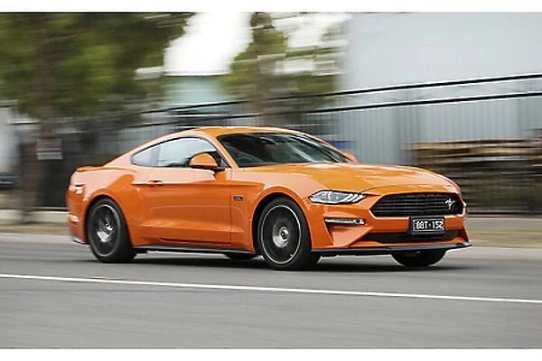 Ford Mustang 2. 3L Ecoboost 2021 Orange