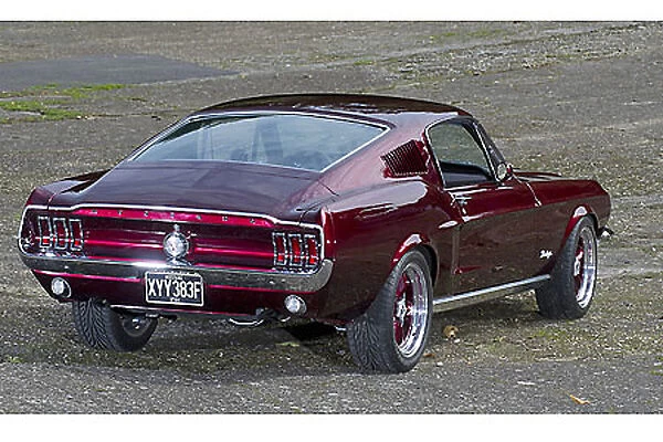 Ford Mustang fastback 1969 red metallic