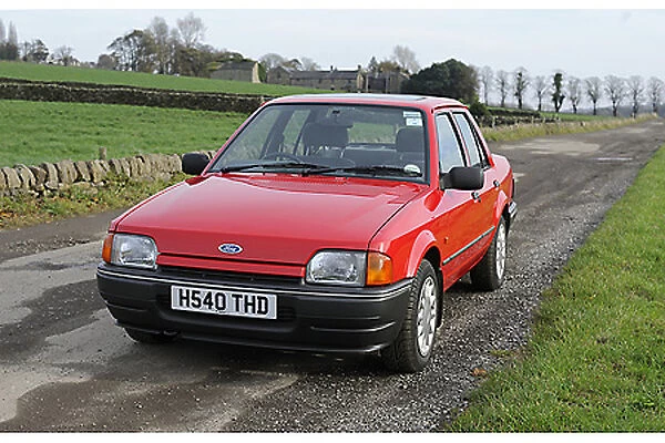 Ford Orion 1600, 1990, Red