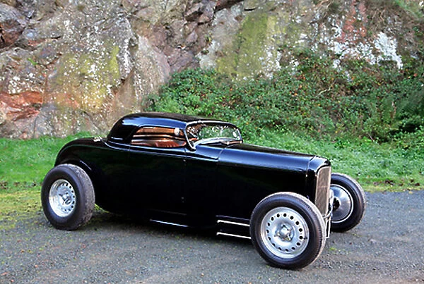 Ford Roadster (Hot Rod) 1932 black