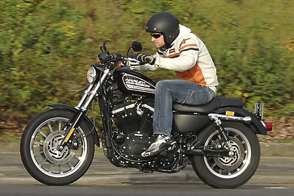 Harley Davidson 883R Sportster