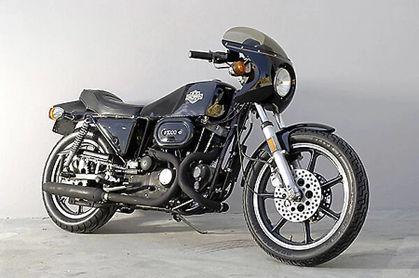 Harley Davidson XLCH Caf´┐¢ Racer