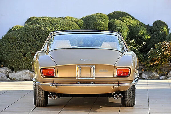 ISO Grifo Series 2 Targa (conversion by Bertone) 1972 Gold