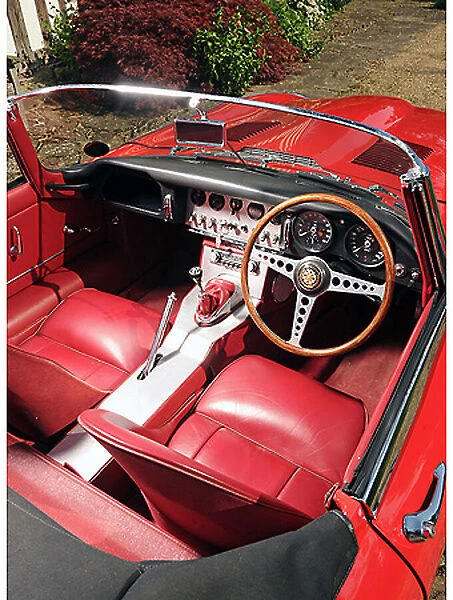 Jaguar E-Type Series 1 3. 8-litre Roadster 1962 Red