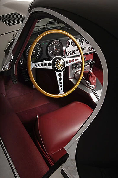 Jaguar E-Type V12 Roadster (with removable hardtop), 1961, White, black top
