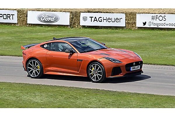 Jaguar F-Type SVR 2016 Orange