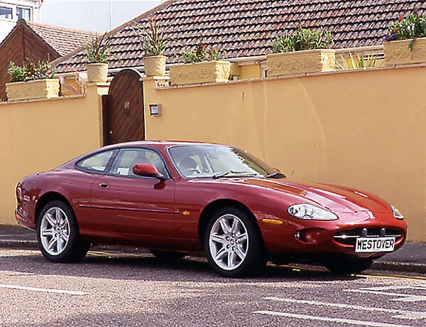 Jaguar XK8, 1998, Red, dark