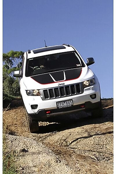 Jeep Grand Cherokee, 2014, White, & black