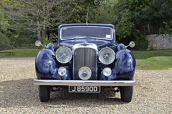 Lagonda V12 Saloon, 1938, Blue, dark