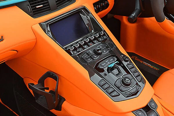 Lamborghini Aventadors Roadster 2018 Blue light, orange interior