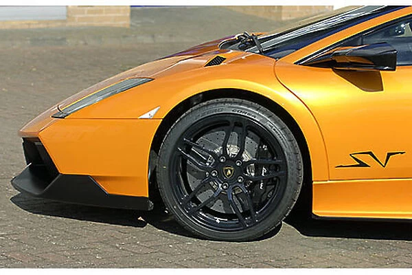 Lamborghini Murcielago LP670-4 SV SuperVeloce
