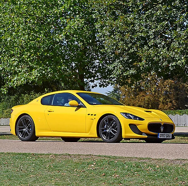Maserati GranTurismo 2017 Yellow