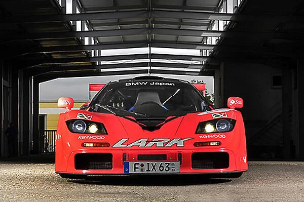McLaren F1 GTR (racecar) 1995 Red Lark livery