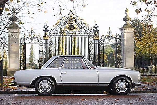 Mercedes-Benz 230SL Pagoda Auto 1966 Silver